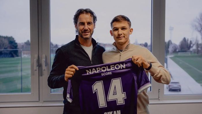 Спортдир 34-разового чемпіона пояснив підписання футболіста збірної України Спортдир 34-разового чемпіона пояснив підписання футболіста збірної України