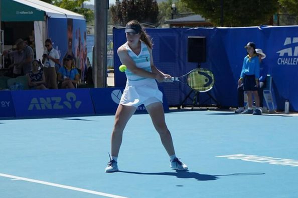 Снигур уступила в своем самом большом полуфинале в карьере