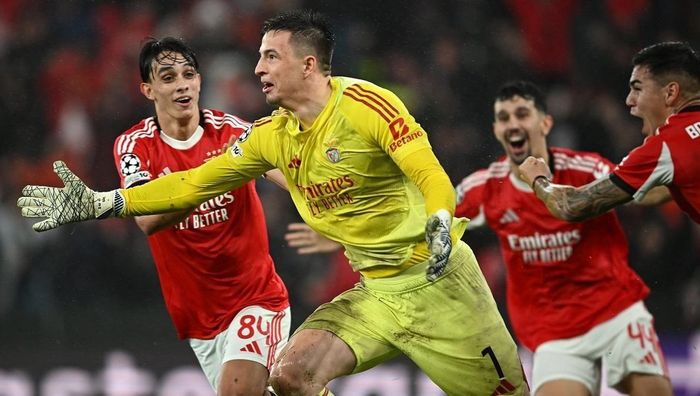 Трубін дізнався вердикт Моурінью на матч Бенфіки у чемпіонаті Португалії після історичного голу Реалу Трубін дізнався вердикт Моурінью на матч Бенфіки у чемпіонаті Португалії після історичного голу Реалу