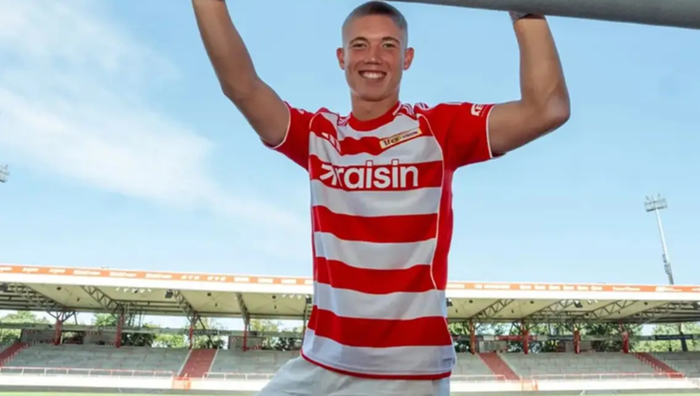 Футболист сборной Украины забил 11-й гол в чемпионате Германии на принес команде победу (ВИДЕО) Футболист сборной Украины забил 11-й гол в чемпионате Германии на принес команде победу (ВИДЕО)