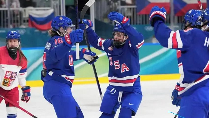 Скандал на Олімпіаді 2026: під час хокейного матчу США і Чехії вивісили російський прапор на очах у Венса і Рубіо