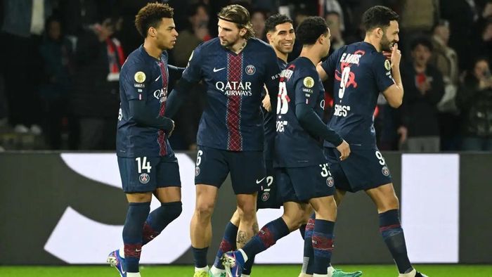 Забарний допоміг ПСЖ розгромити аутсайдера і повернувся на вершину Ліги 1