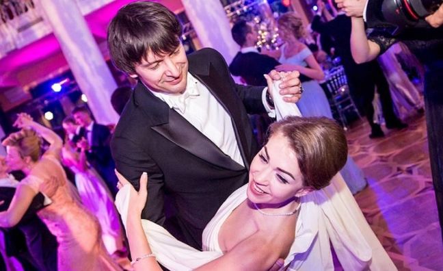 Шовковський засвітився на вечірньому рандеву в центрі Києва (ФОТО)