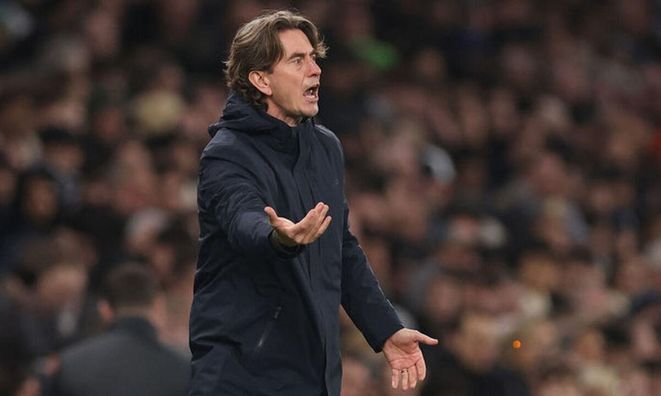 Тоттенхэм уволил главного тренера – команда оказалась в пяти очках от зоны вылета