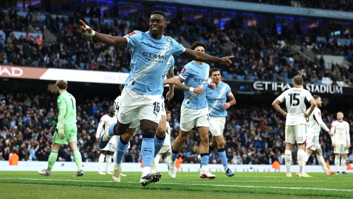 Ман Сити лениво выбил клуб легенд МЮ, Ньюкасл поборол Астон Виллу и судей, роскошный гол бисиклетой: Кубок Англии Ман Сити лениво выбил клуб легенд МЮ, Ньюкасл поборол Астон Виллу и судей, роскошный гол бисиклетой: Кубок Англии