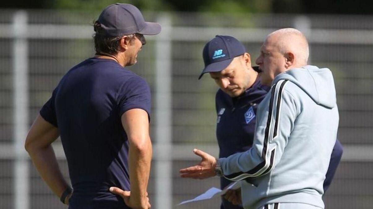 Суркис во время разговора с Шовковским и Гусевым / фото Динамо