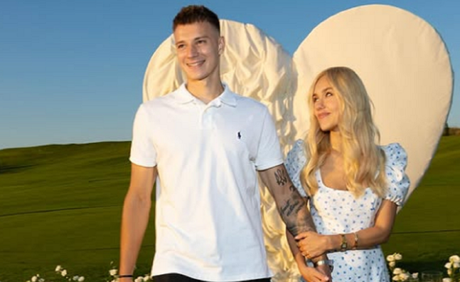 Бражко після тривалої розлуки засвітив емоційне возз'єднання з відомою блогеркою (ФОТО)