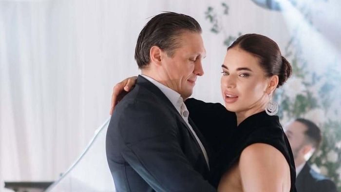 Жена Усика неожиданно стала на защиту Бубки после призыва Гераскевича: "Очнитесь, люди"