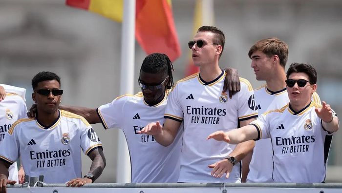 Мбаппе та Вінісіус влаштували закриту вечірку до ранку – Лунін пішов першим, тренери й боси Реала не з'явилися Мбаппе та Вінісіус влаштували закриту вечірку до ранку – Лунін пішов першим, тренери й боси Реала не з'явилися