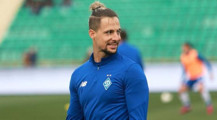 Провалившийся в Динамо нападающий забил три гола в двух матчах в Испании и получил BMW в подарок (ВИДЕО)