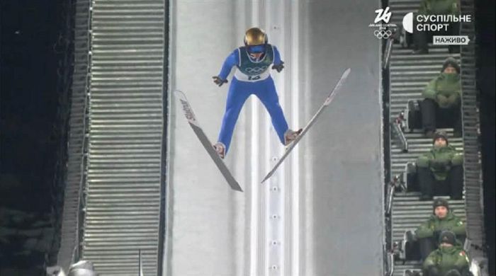 Марусяк і Калініченко виступили у великому трампліні на Олімпіаді 2026 – Превц став чемпіоном, сенсація для Польщі