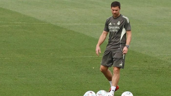 Хаби Алонсо может заменить Гвардиолу в Манчестер Сити – "горожане" рассматривают еще двух "друзей" каталонца Хаби Алонсо может заменить Гвардиолу в Манчестер Сити – "горожане" рассматривают еще двух "друзей" каталонца