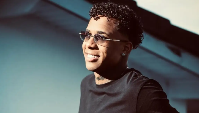 АПЛ: экс-звезда Шахтера забил фантастический гол, но не спас от поражения МЮ, Ярмолюк одолел Астон Виллу