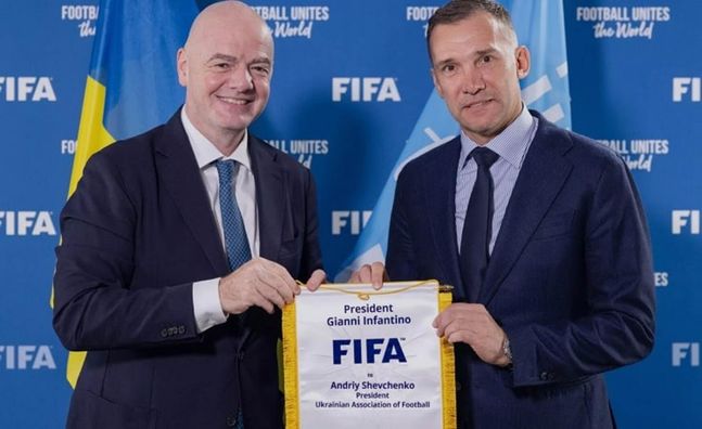 УАФ отреагировала на скандальное заявление Инфантино о возвращении России к международным соревнованиям