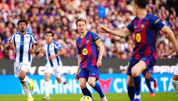 Барселона поиздевалась над аутсайдером и возглавила Ла Лигу, сбросив с вершины Реал Барселона поиздевалась над аутсайдером и возглавила Ла Лигу, сбросив с вершины Реал