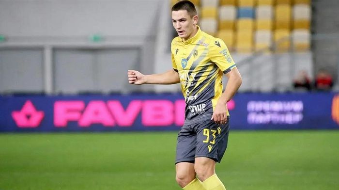 Зірка Руха зацікавив клуб зі Серії А, який страждає від епідемії травм