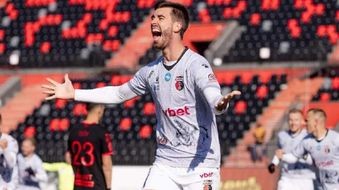 "Не вистачило слабшого голкіпера у воротах Шахтаря": Харатін задоволений попри поразку – ексклюзив капітана Вереса