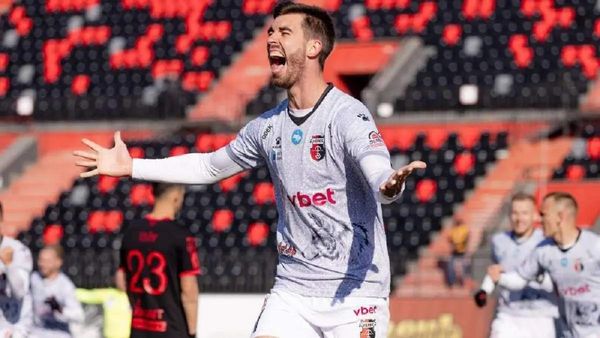 "Не вистачило слабшого голкіпера у воротах Шахтаря": Харатін задоволений попри поразку – ексклюзив капітана Вереса