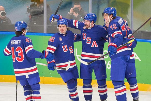 Хокей на Олімпіаді 2026: США розгромили у півфіналі словаків – у матчі за золото нас чекає велика битва зірок НХЛ 