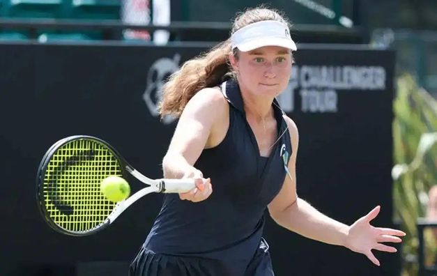 Снигур вырвала путевку в полуфинал WTA 250 после драматической победы над китаянкой