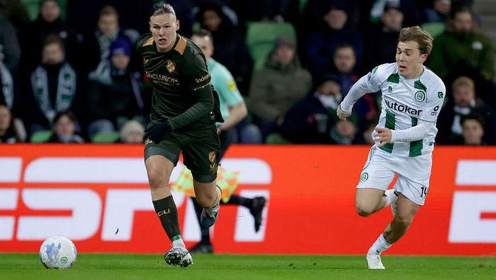 "Український Холанд" отримав вердикт за перші матчі у складі Утрехту: "Багато бігає на полі" "Український Холанд" отримав вердикт за перші матчі у складі Утрехту: "Багато бігає на полі"