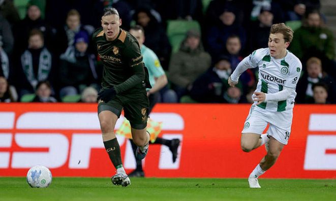 "Український Холанд" отримав вердикт за перші матчі у складі Утрехту: "Багато бігає на полі"