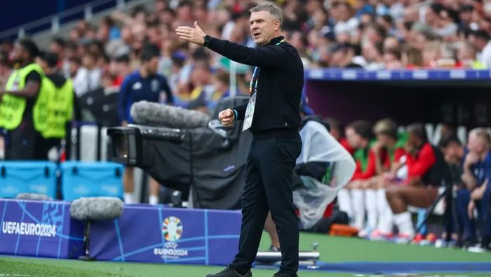 Ребров офіційно визначився, хто замінить травмованого Таловєрова у збірній України на матч зі Швецією Ребров офіційно визначився, хто замінить травмованого Таловєрова у збірній України на матч зі Швецією