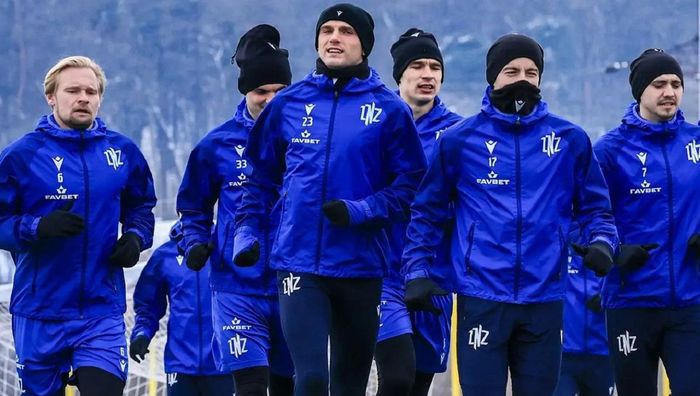 ЛНЗ жестко разнес Бурбаса за претензии в предвзятости судей – в сети разгорелся новый скандал ЛНЗ жестко разнес Бурбаса за претензии в предвзятости судей – в сети разгорелся новый скандал