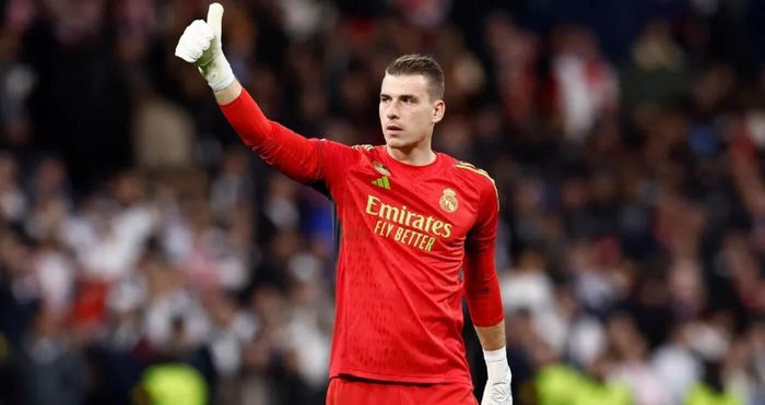 Лунін отримав вердикт від Арбелоа перед матчем з Атлетіко: "У нас травмувався найкращий воротар в історії"