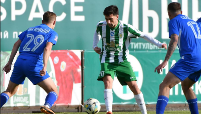 Карпати втратили перемогу над Кудрівкою – диво-асист екс-зірки Руха, суперсейв відібрав гол у сина легенди Динамо Карпати втратили перемогу над Кудрівкою – диво-асист екс-зірки Руха, суперсейв відібрав гол у сина легенди Динамо