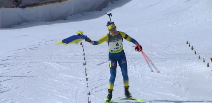 Украинские биатлонистки чудом выиграли медаль на чемпионате мира среди юниоров – яркий финиш с флагом