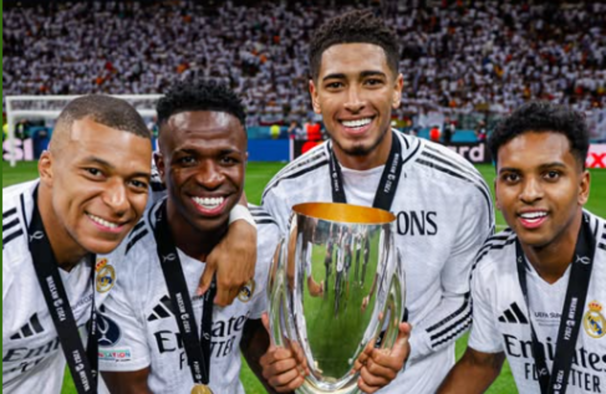 Родриго (справа) / Фото ФК Реал Родриго (справа) / Фото ФК Реал