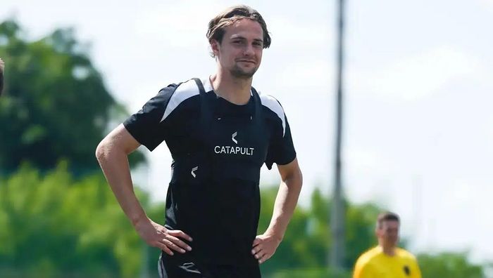 Украинский голкипер, который имел проблемы с ТЦК, резко вступился за Шостака: "Должен байки травить?" Украинский голкипер, который имел проблемы с ТЦК, резко вступился за Шостака: "Должен байки травить?"