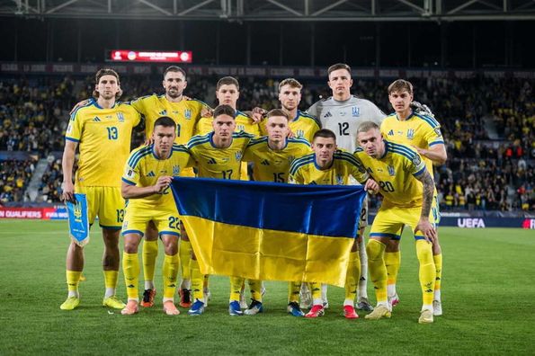 Звезда сборной Украины нашел странное оправдание поражению от Швеции: "Каждый должен это делать"