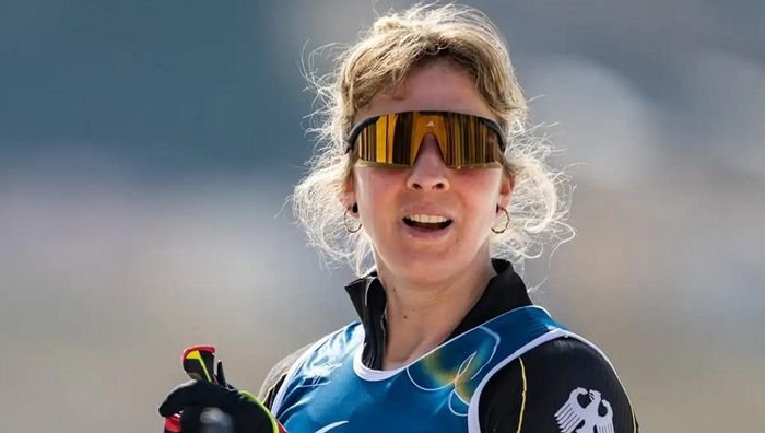 Німецька лижниця йшла на медаль Паралімпіади 2026, але покинула трасу у супроводі поліції Німецька лижниця йшла на медаль Паралімпіади 2026, але покинула трасу у супроводі поліції