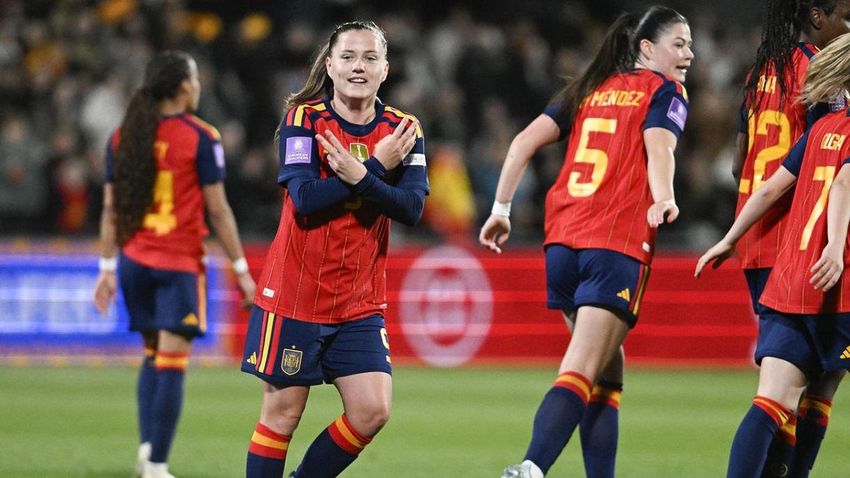 Футболістки збірної Іспанії бояться летіти на матч проти України через удар Ірану по Туреччині