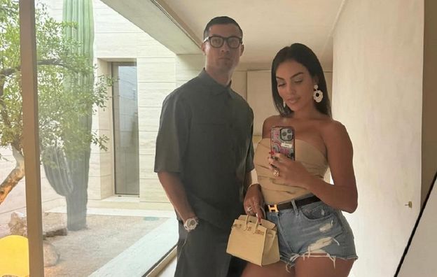 Роналду з Джорджиною засвітили 15 мільйонів на одному фото – зіркова пара втекла з-під іранських обстрілів