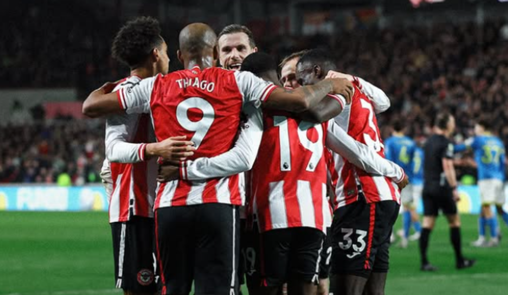 Игроки Брентфорда / Фото Брентфорд