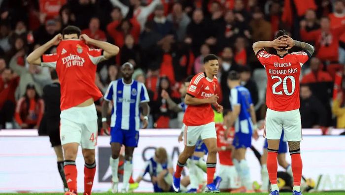 Ефектний камбек Трубіна і Ко у відеоогляді матчу за чемпіонство Бенфіка – Порту – 2:2 Ефектний камбек Трубіна і Ко у відеоогляді матчу за чемпіонство Бенфіка – Порту – 2:2