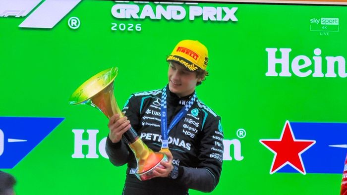 Антонелли победил на Гран-при Китая и вошел в историю, подиум Хэмилтона, провал Ферстаппена и Норриса