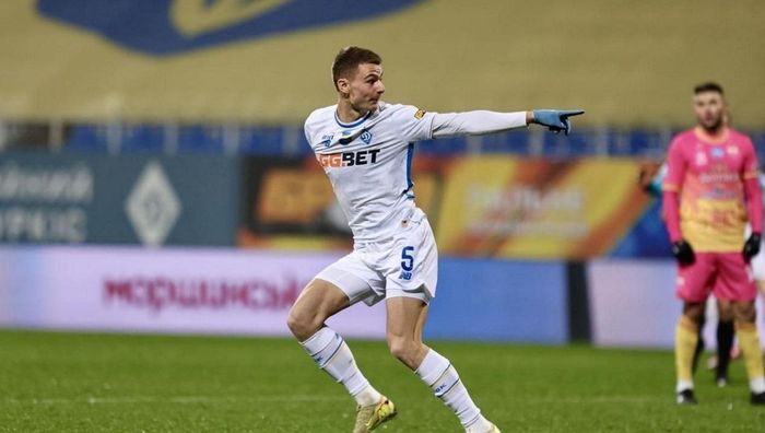 Динамо мало щедру пропозицію за свого лідера – Костюк заблокував трансфер в клуб УПЛ Динамо мало щедру пропозицію за свого лідера – Костюк заблокував трансфер в клуб УПЛ