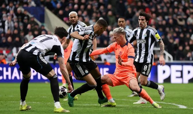 Рятівний гол Ямаля на останніх секундах у відеоогляді матчу Ліги чемпіонів Ньюкасл – Барселона – 1:1