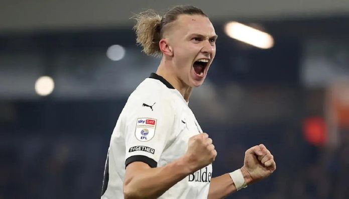 Футболіст збірної України став героєм пісні з алюзією на російських бомбардувальників (ВІДЕО)