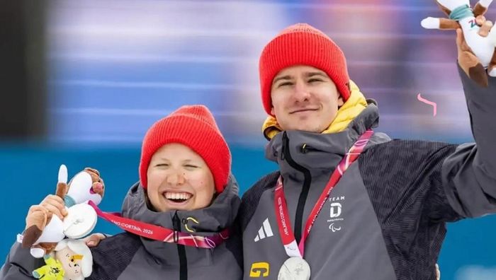 Німецька призерка Паралімпіади 2026 та її гайд публічно принизили росіян на п'єдесталі (ВІДЕО) Німецька призерка Паралімпіади 2026 та її гайд публічно принизили росіян на п'єдесталі (ВІДЕО)
