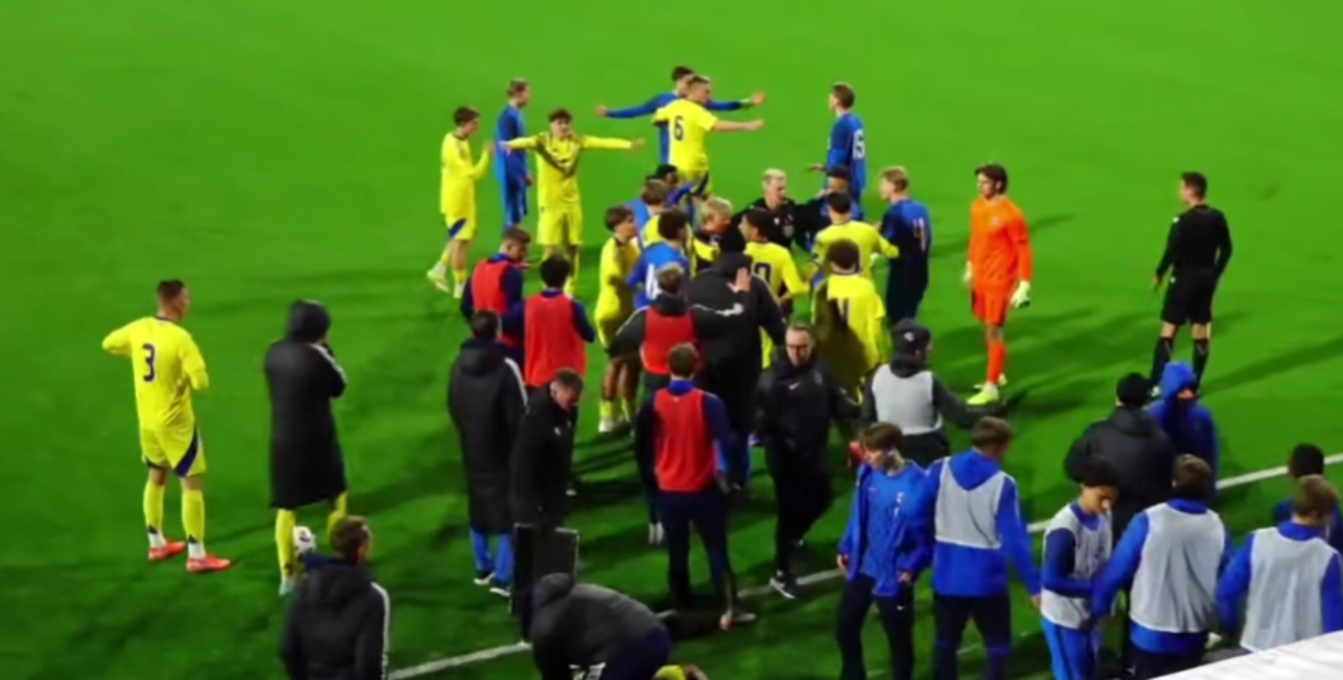 Сутичка між гравцями / Скріншот