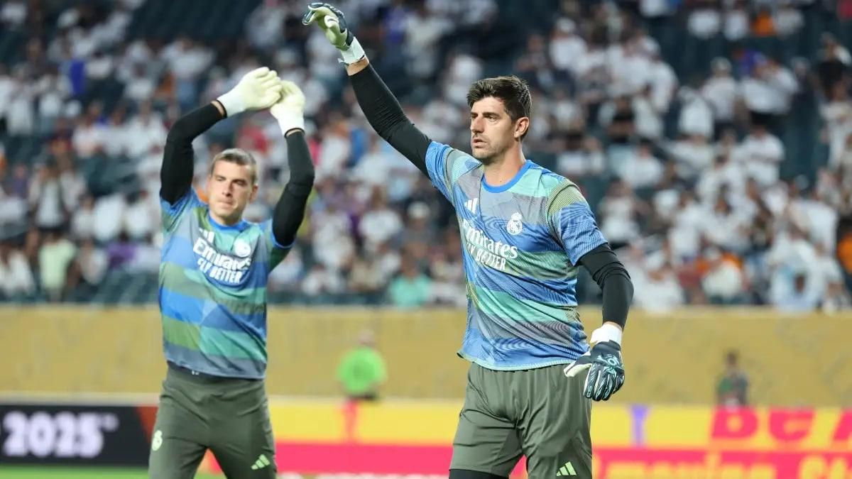 Лунін і Куртуа / Getty Images Лунін і Куртуа / Getty Images