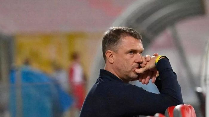 Ребров эмоционально ответил журналисту на вопрос о капитане Украины в матче с Швецией: "Какая вам разница?"