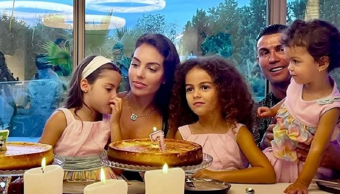 Роналду получил нежное поздравление от любимой с особенным для себя днем (ФОТО)