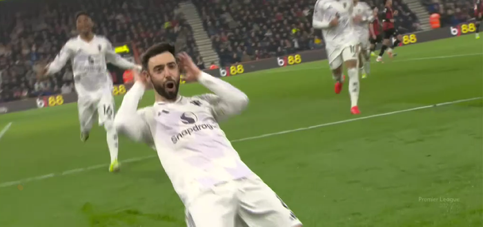 Екс-клуб Забарного відібрав очки в МЮ у шаленому матчі з вилученням, двома пенальті та автоголом