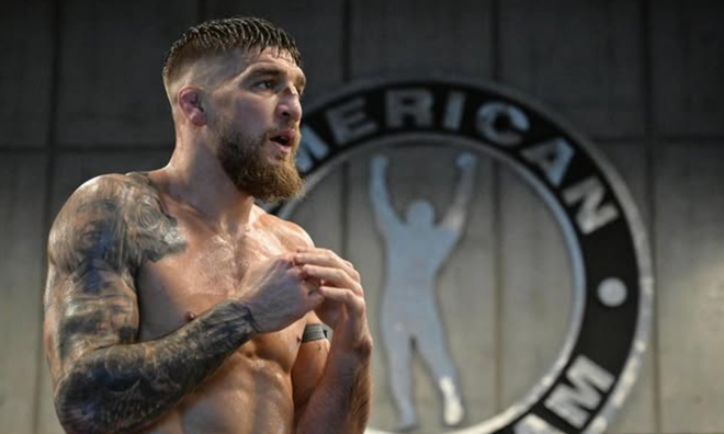 Амосов после дебюта в UFC подерется с грозным нокаутером – известна дата боя